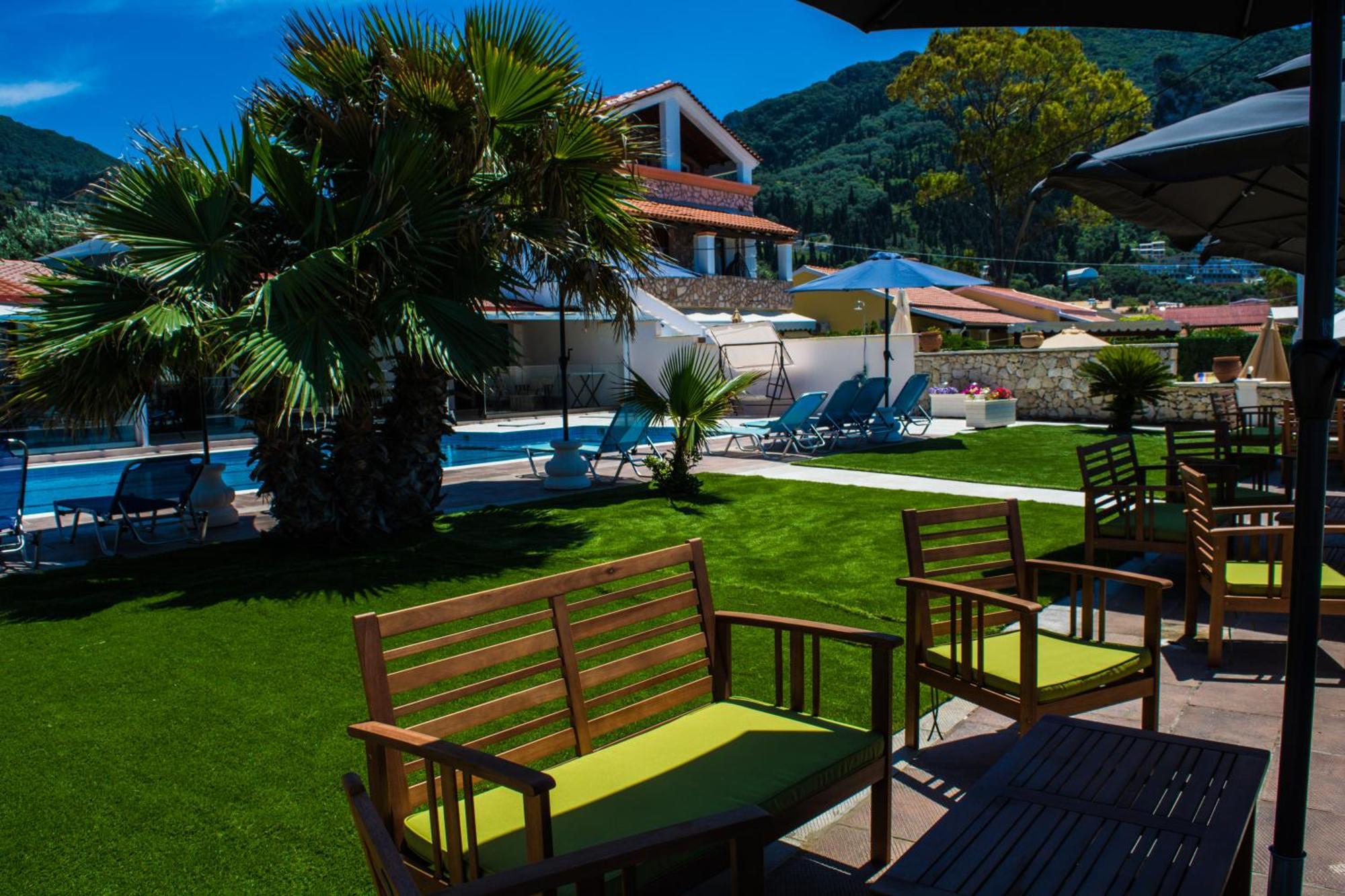 Fanis Seafront Apartments Айос-Гордіос Екстер'єр фото